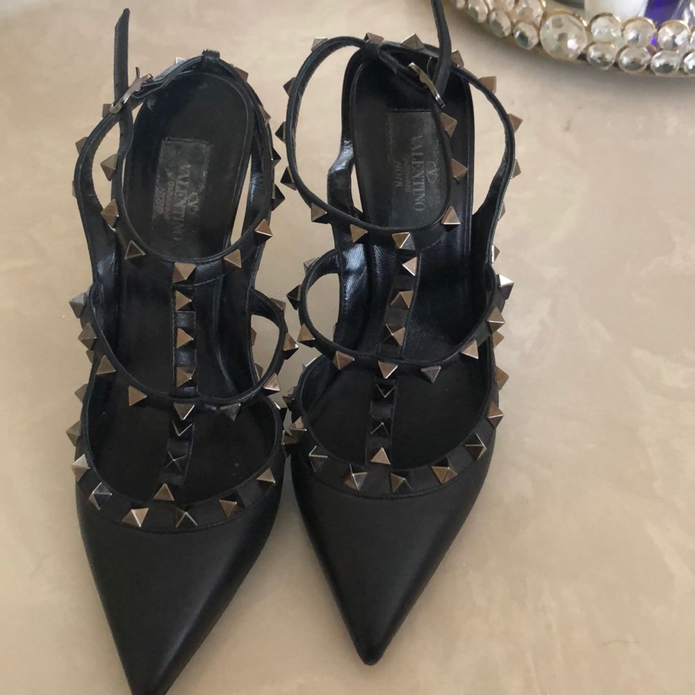 Black Valentino heels